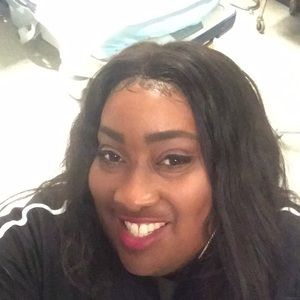 Meet your Posher, Desiree